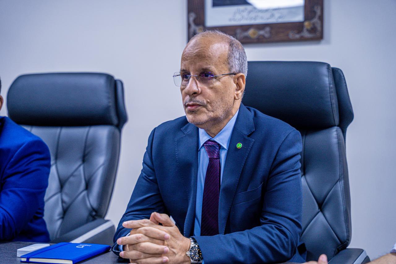 متابعة مشروع إنشاء أقطاب للتكوين المهني بتمويل من البنك الإسلامي للتنمية.