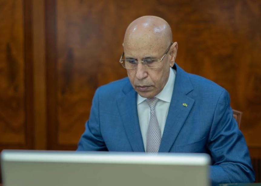 رئيس الجمهورية : يدعو الوزراء إلى تسريع تنفيذ البرنامج الحكومي وتبسيط الخدمات